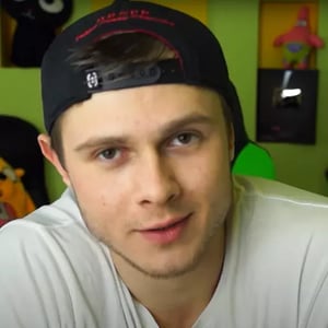 This is the Avatar Image for the [RUS] Фрост / Mr. FROST (2016) (Russian Youtuber) AI Voice and Text to Speech Generator